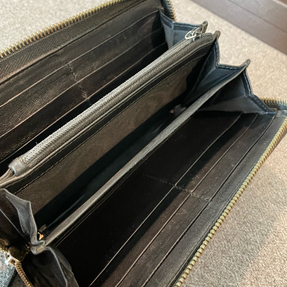 ❌SOLD❌ GUCCI GUCCISSIMA WALLET ON CHAIN - Picture 4 of 9